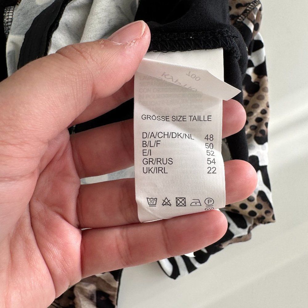 barbara lebek Leopard print zip front cardigan top - Picture 9 of 10